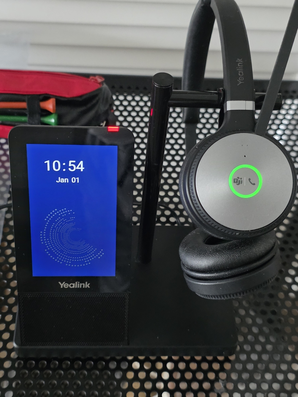 Yealink WH66 Dual Wireless DECT Headset System